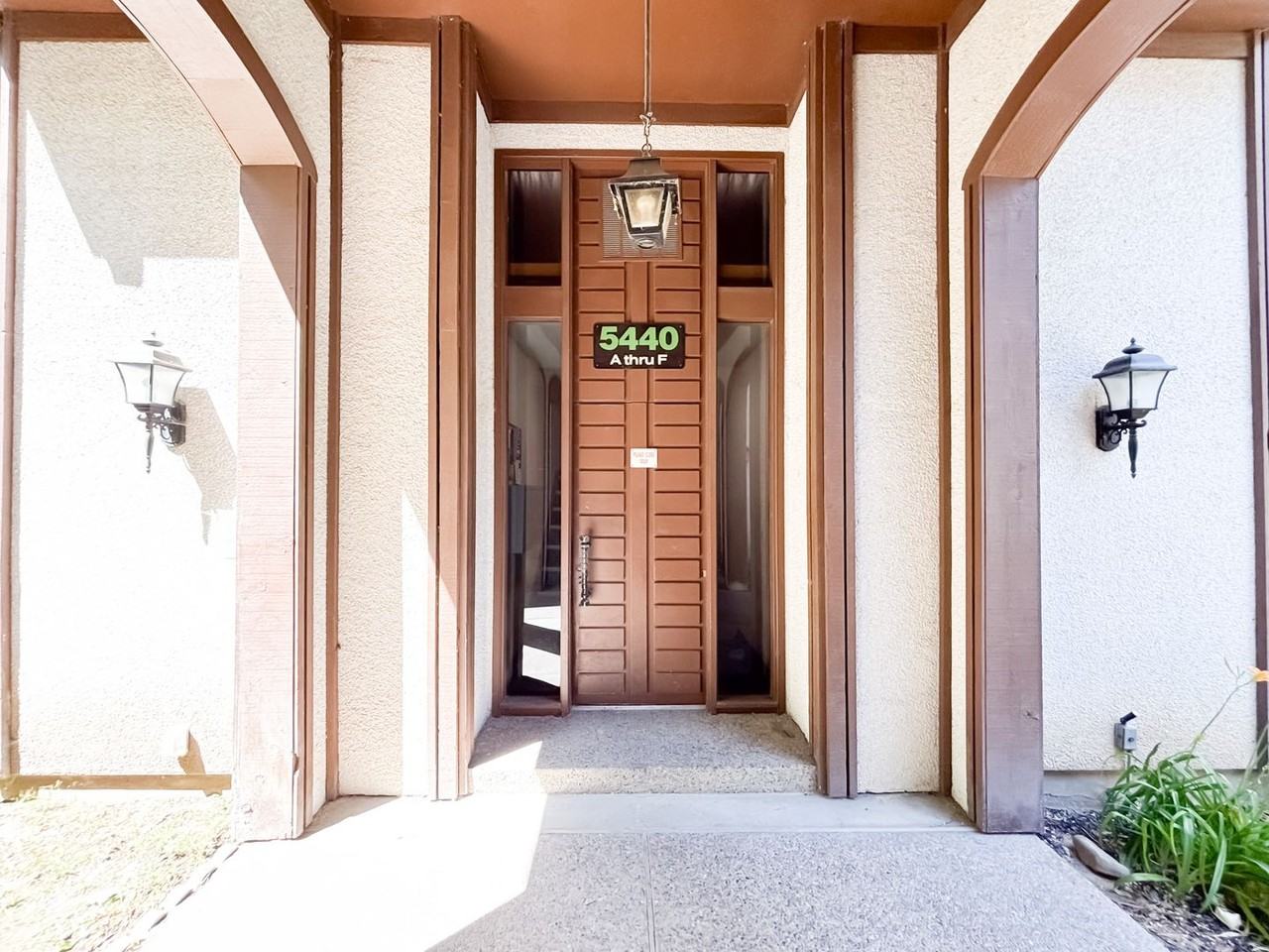 5440 S Willow Ln #E - Photo 2 of 16