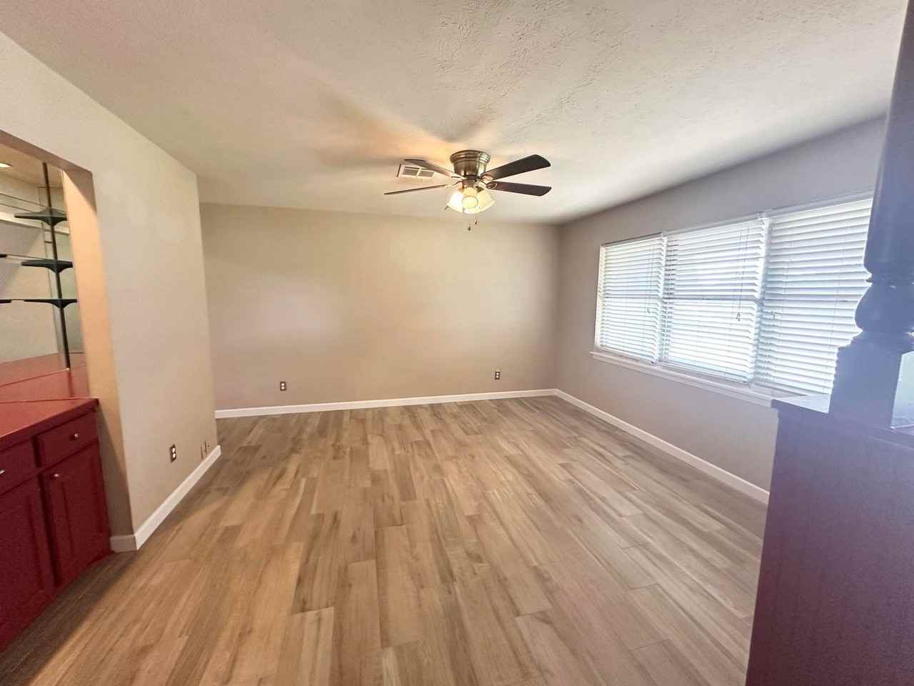 3223 Cimmaron Ave - Photo 2 of 15