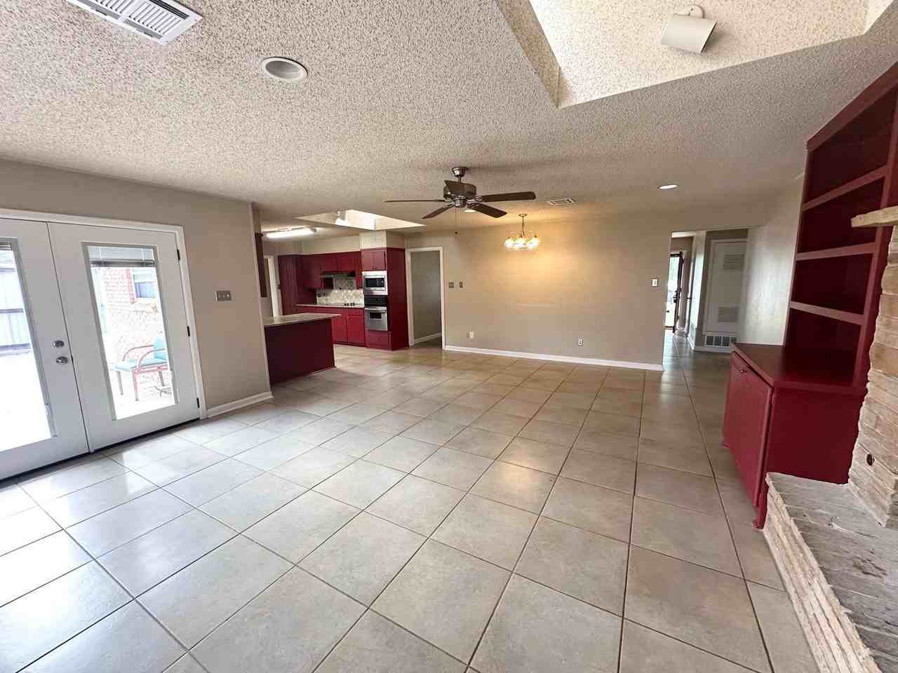 3223 Cimmaron Ave - Photo 4 of 15