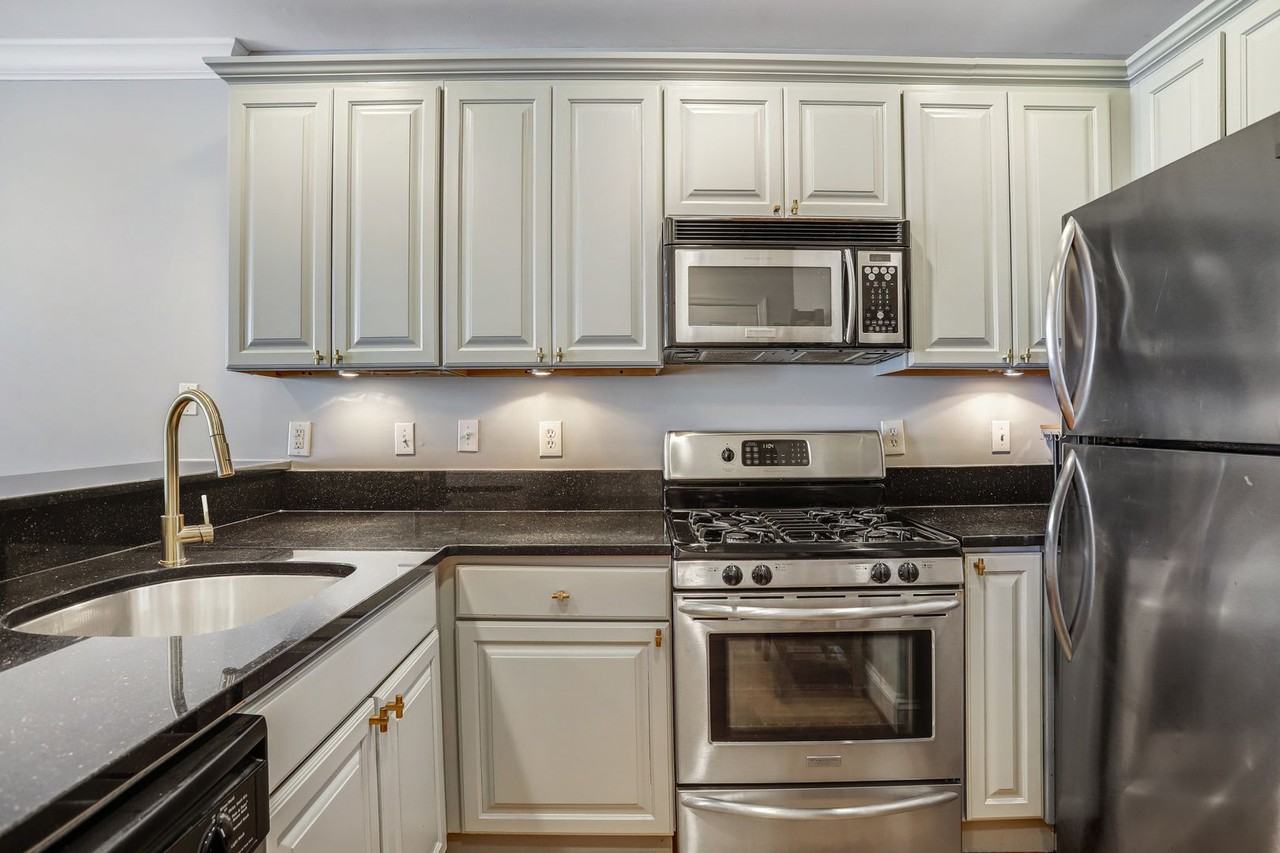 234 N St Nw #3 - Photo 5 of 25
