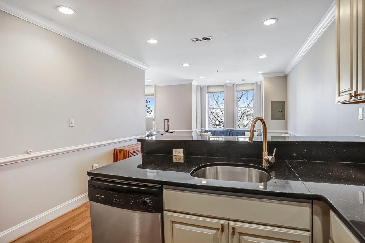 234 N St Nw #3 - Photo 6 of 25