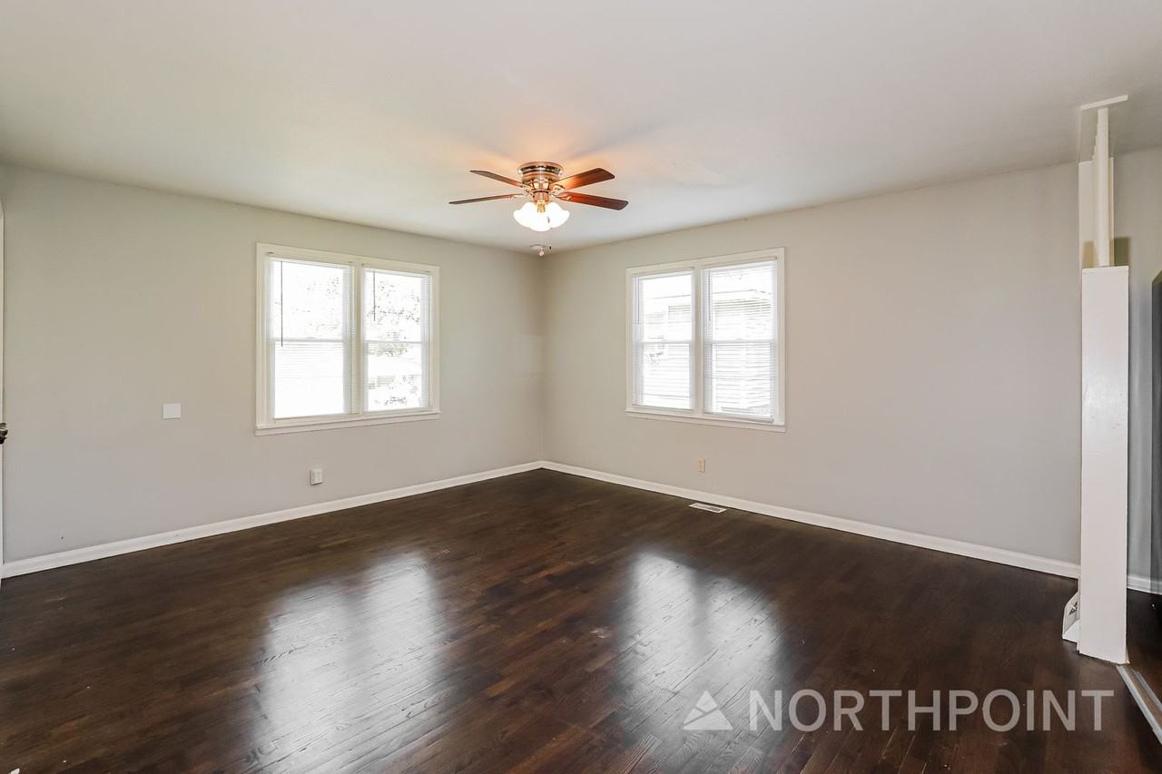 7937 N Jefferson St - Photo 5 of 16