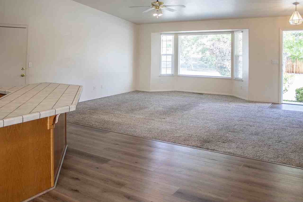 1170 Longspur Way - Photo 4 of 31