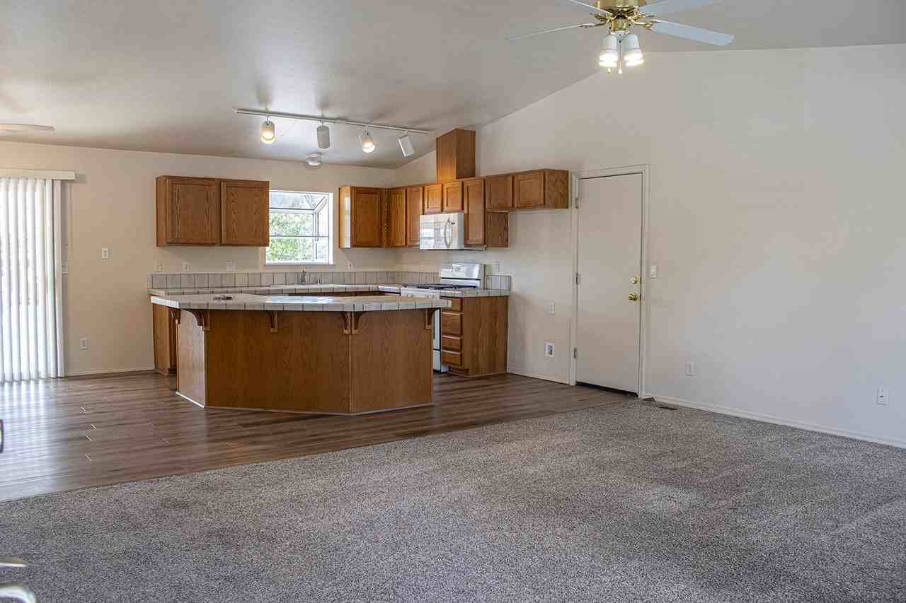 1170 Longspur Way - Photo 5 of 31