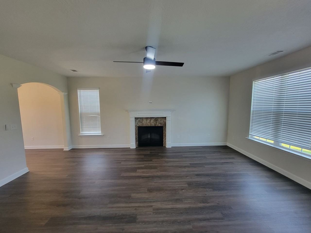 6026 Clifford St - Photo 3 of 29