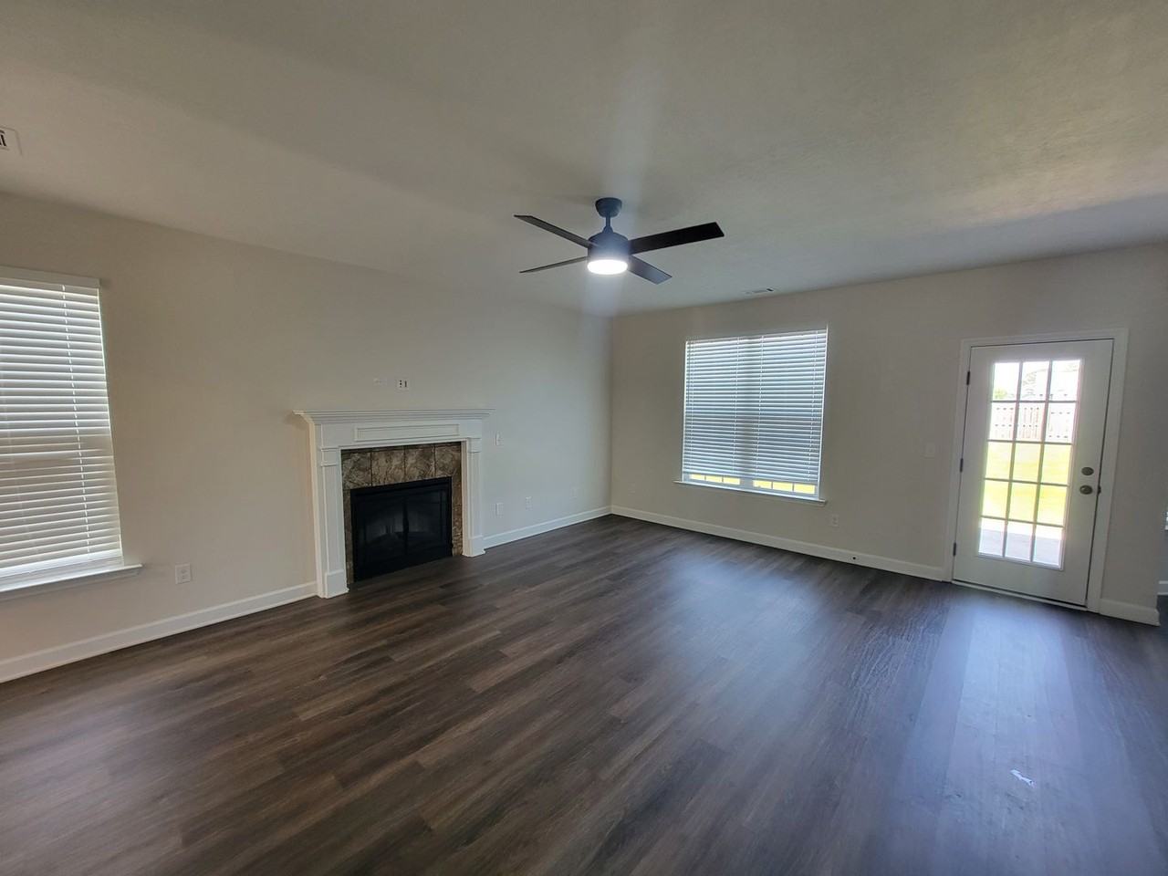 6026 Clifford St - Photo 4 of 29