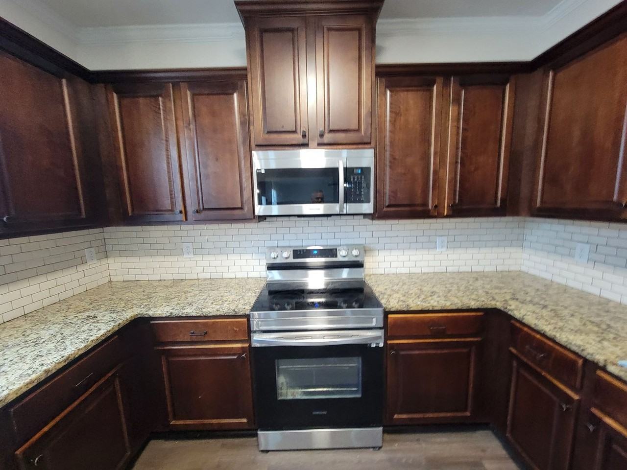 6026 Clifford St - Photo 7 of 29