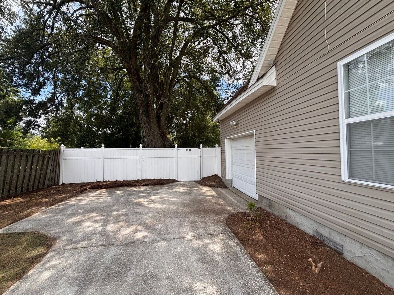 7952 118th St - Photo 3 of 36