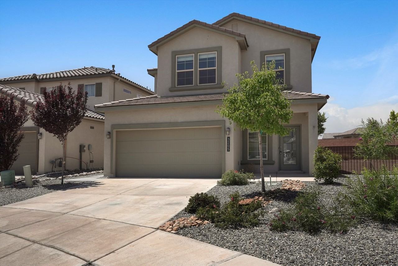 3205 Tazanita Loop Se - Photo 2 of 39