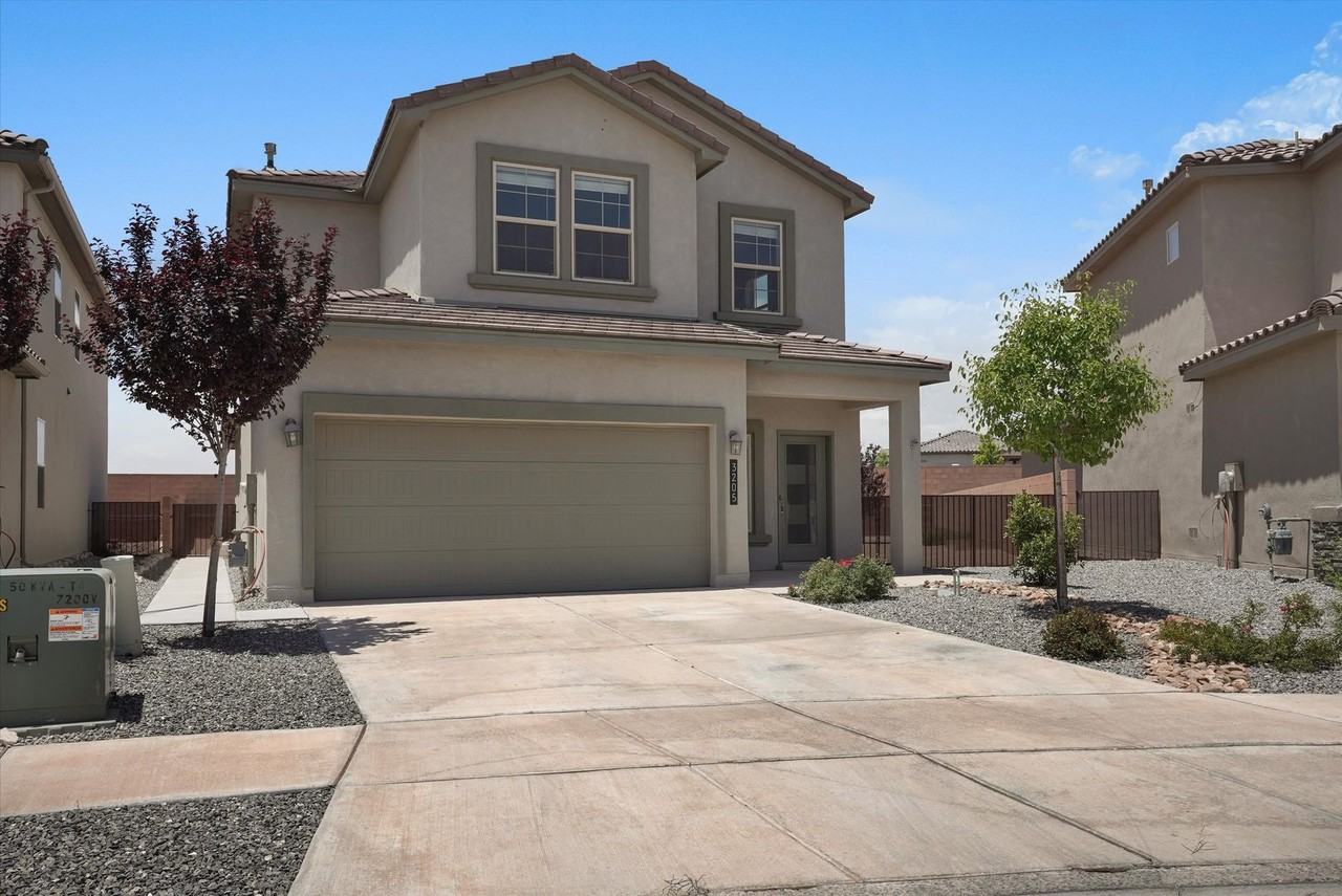 3205 Tazanita Loop Se - Photo 3 of 39