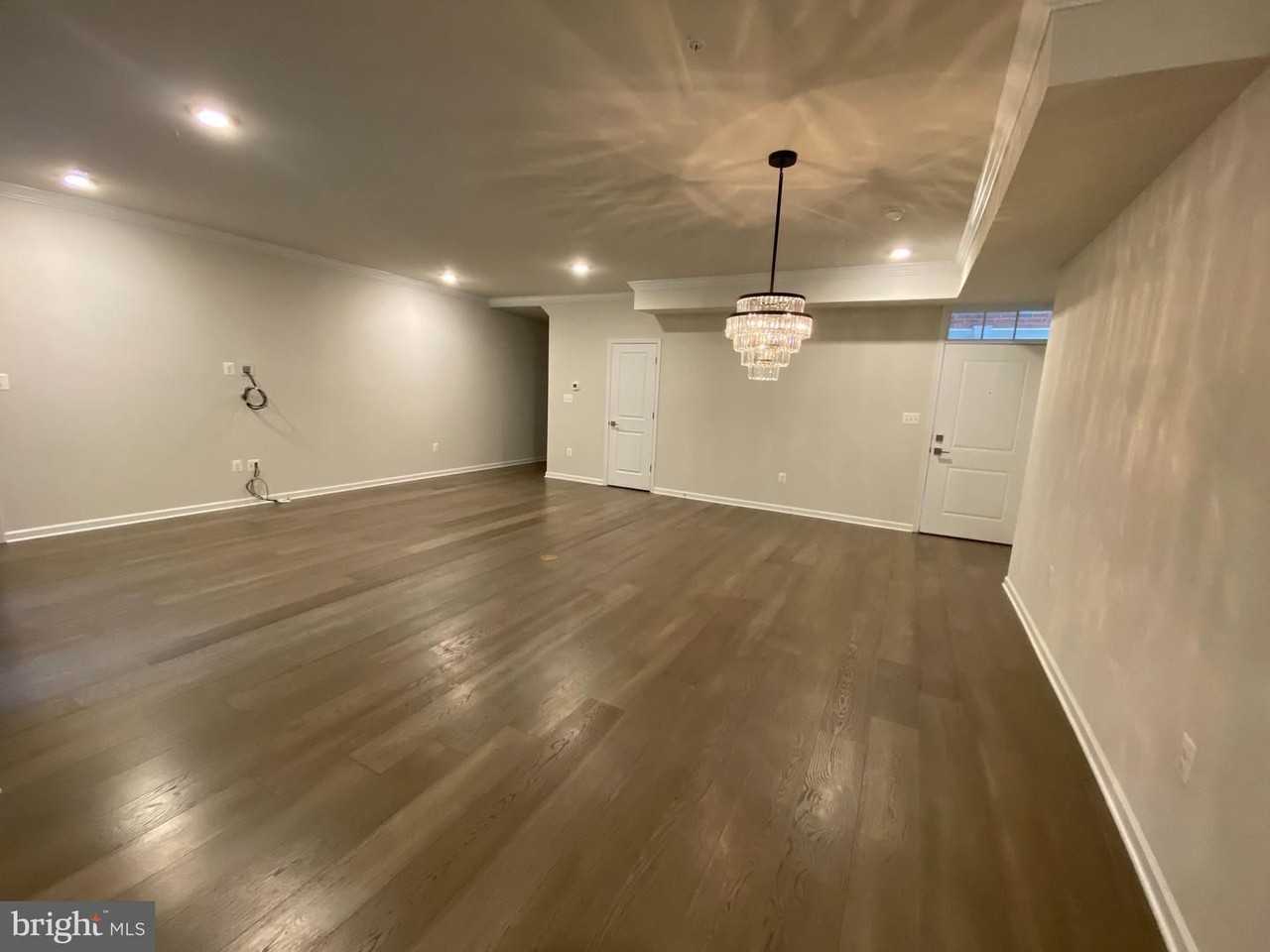 23215 Milltown Knoll Sq - Photo 2 of 7