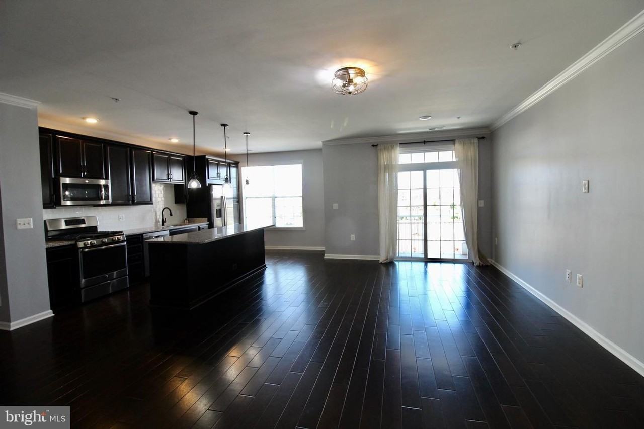 23315 Milltown Knoll Sq - Photo 3 of 17