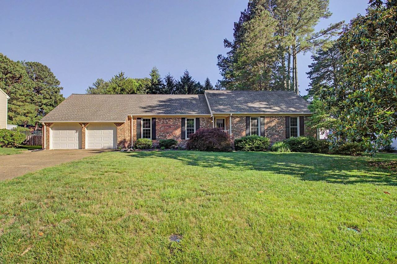 128 Stone Lake Ct
