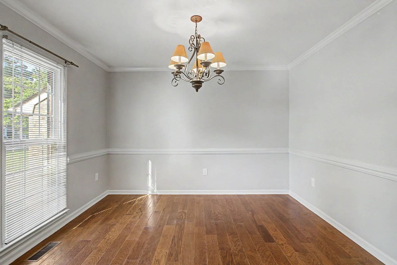 128 Stone Lake Ct - Photo 3 of 15