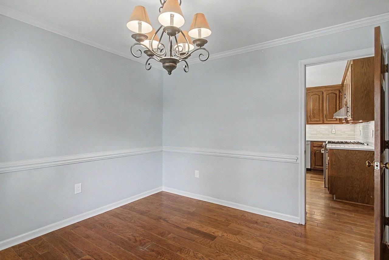 128 Stone Lake Ct - Photo 4 of 15