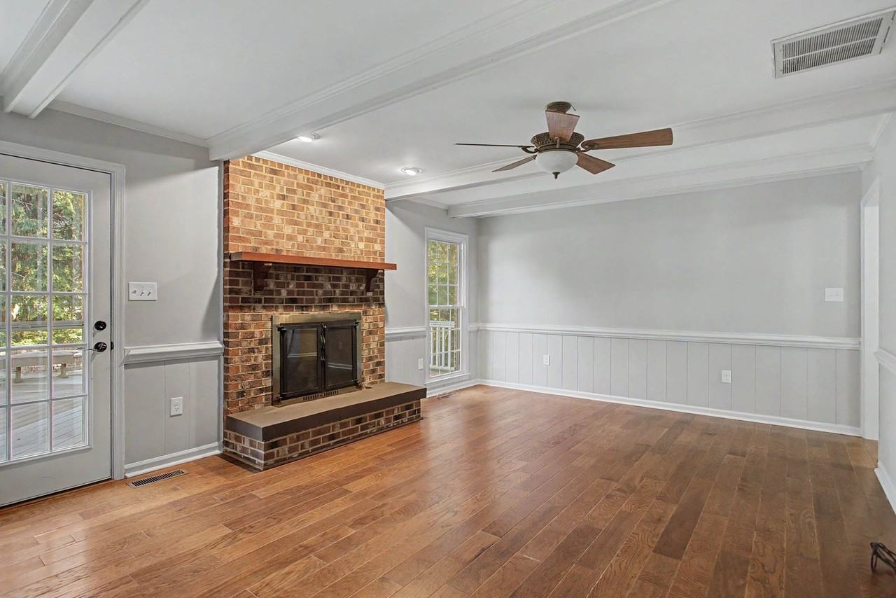 128 Stone Lake Ct - Photo 5 of 15