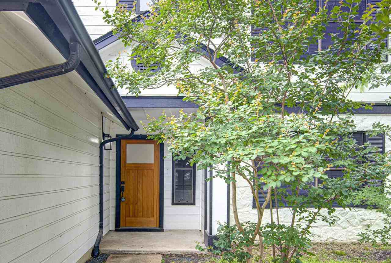 13005 Muldoon Dr - Photo 4 of 34