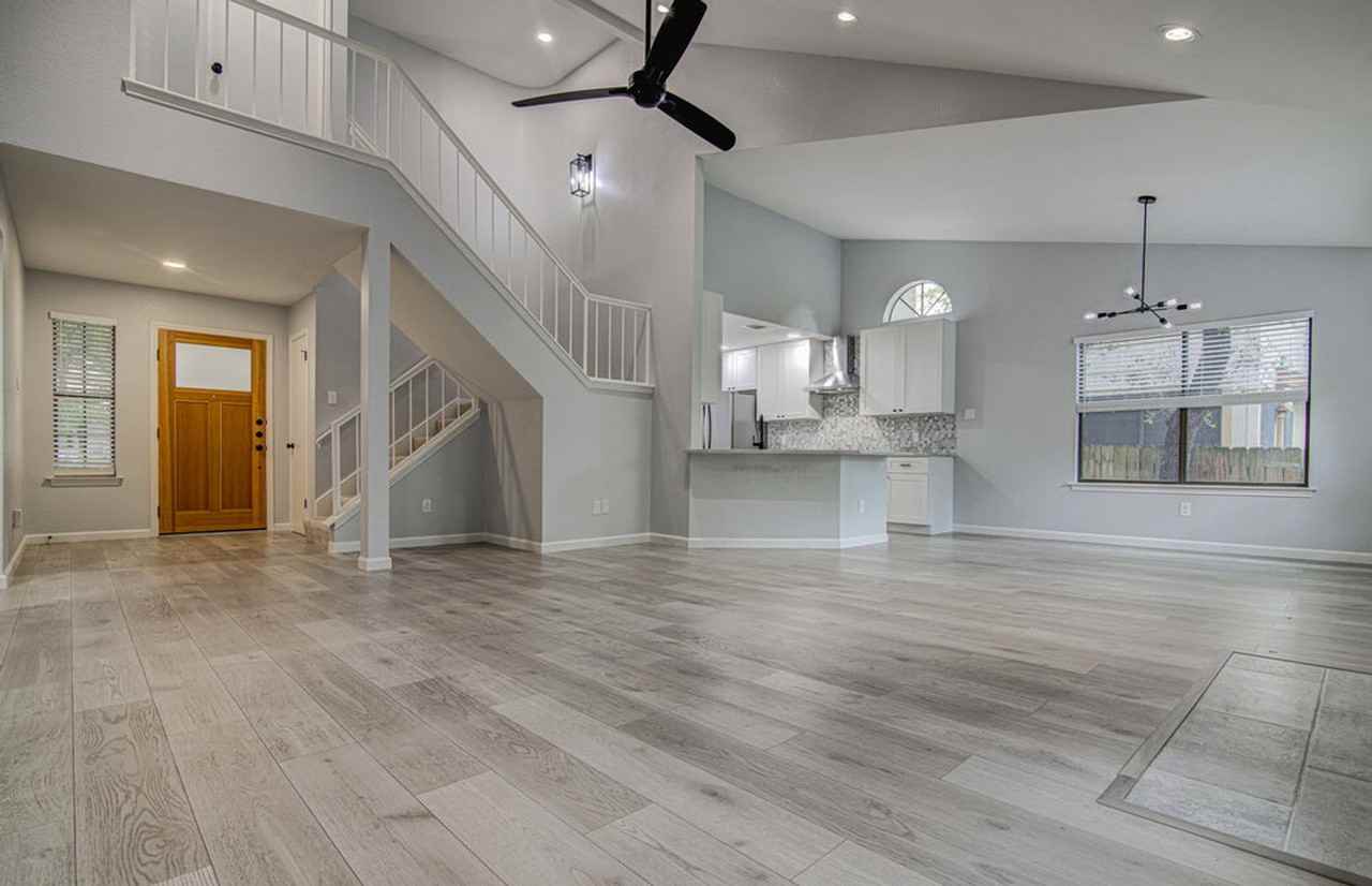 13005 Muldoon Dr - Photo 7 of 34