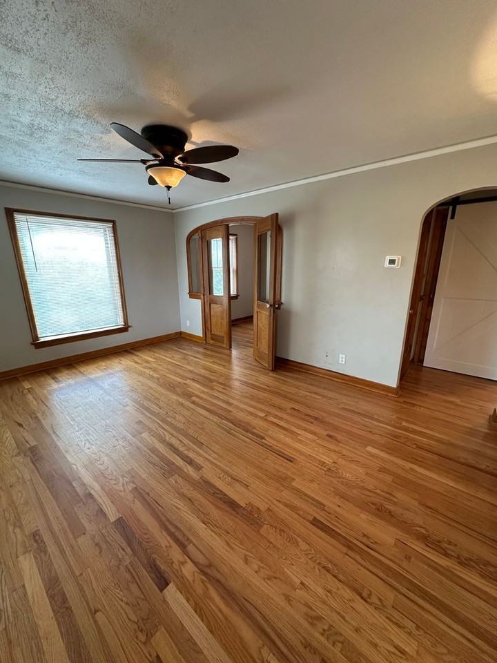 1714 Logan Ave - Photo 3 of 16