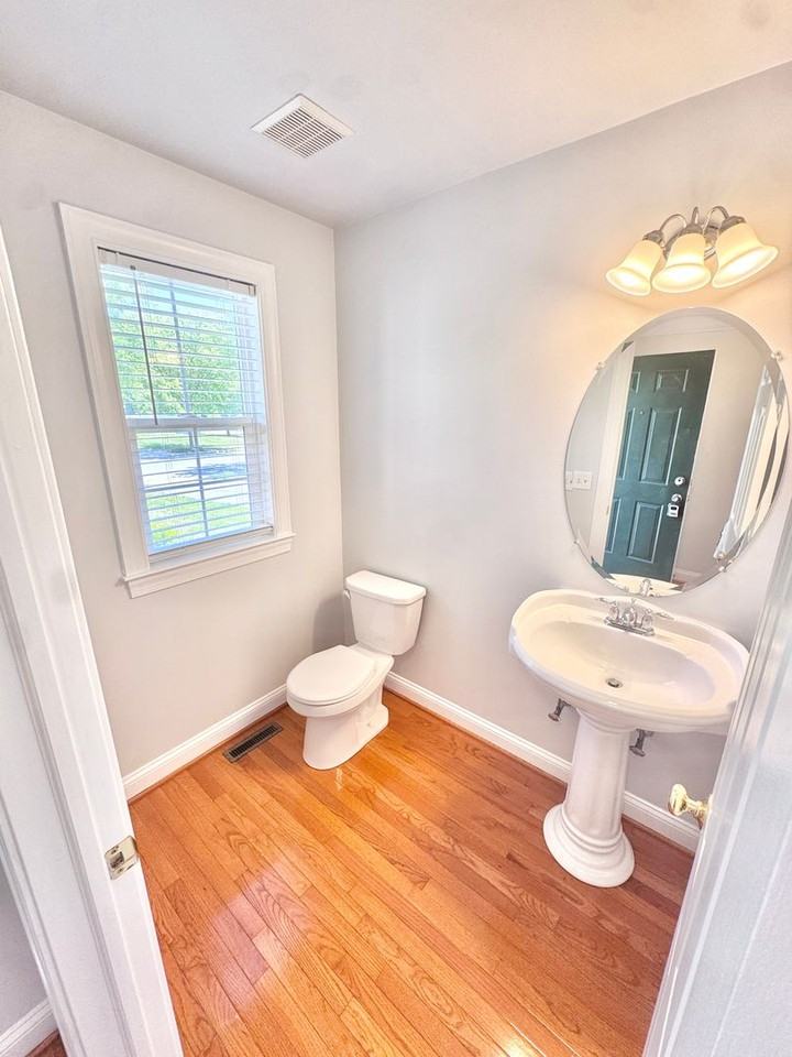309 Maple Ct - Photo 3 of 25