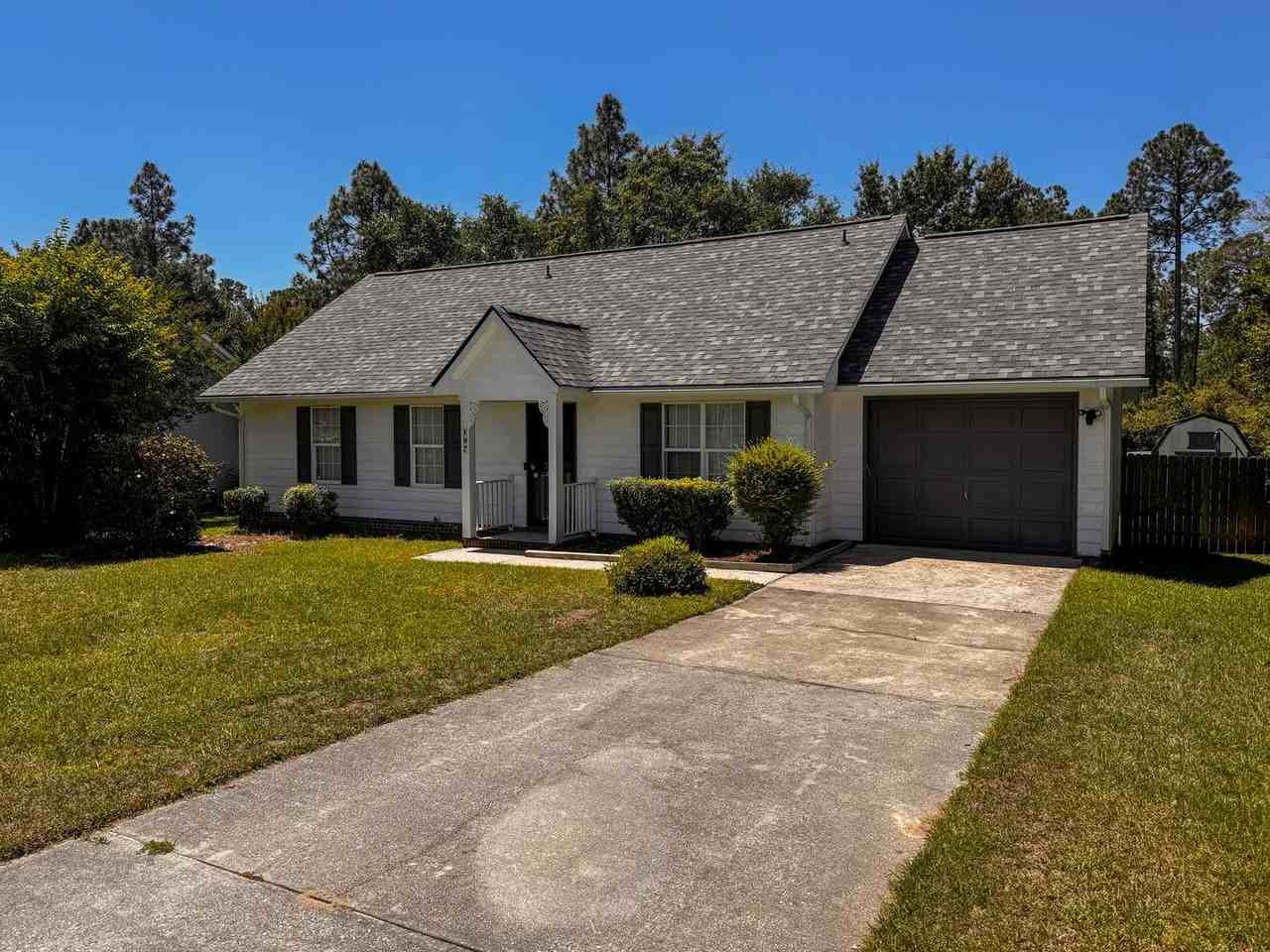 197 Brandywood Ct - Photo 2 of 18