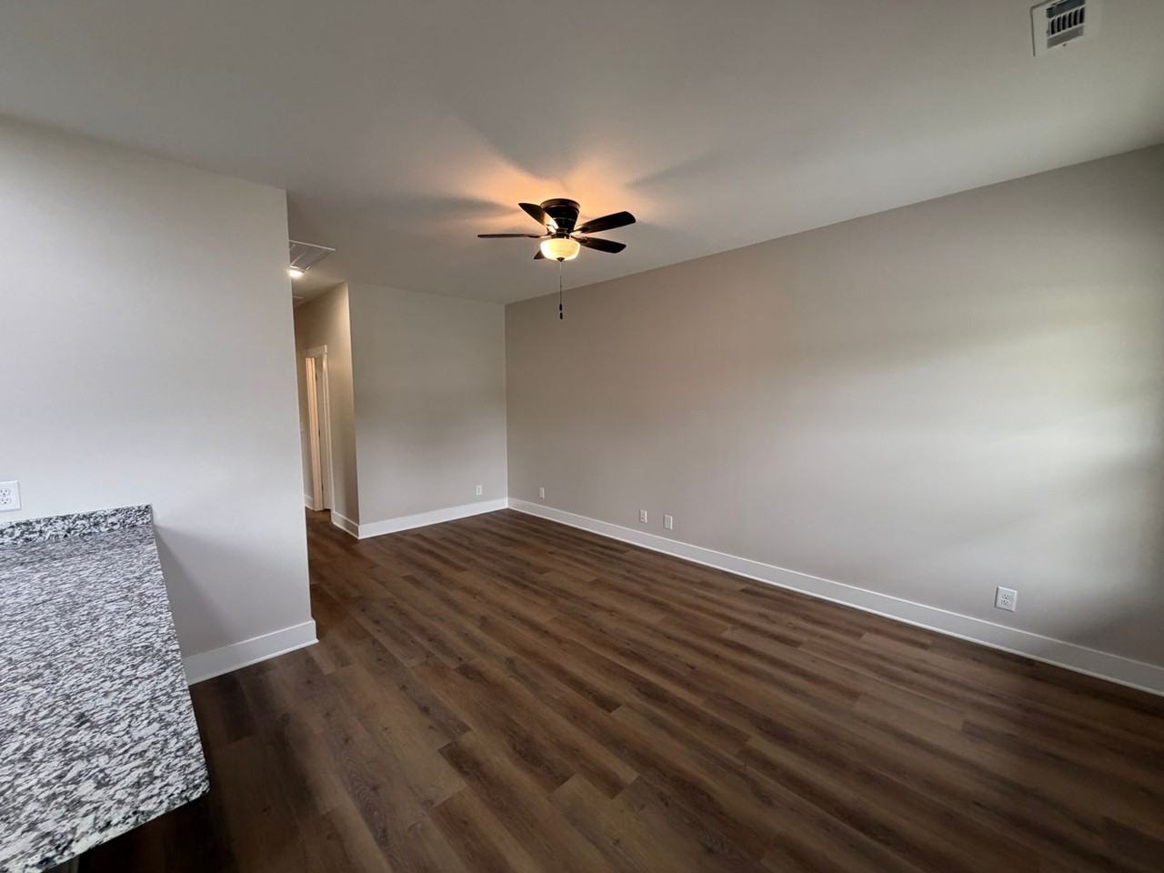 206 Cates St - Photo 3 of 15