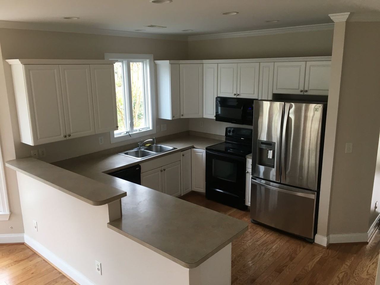2822 Pickett Rd - Photo 3 of 12