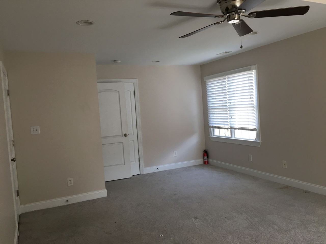 2822 Pickett Rd - Photo 7 of 12