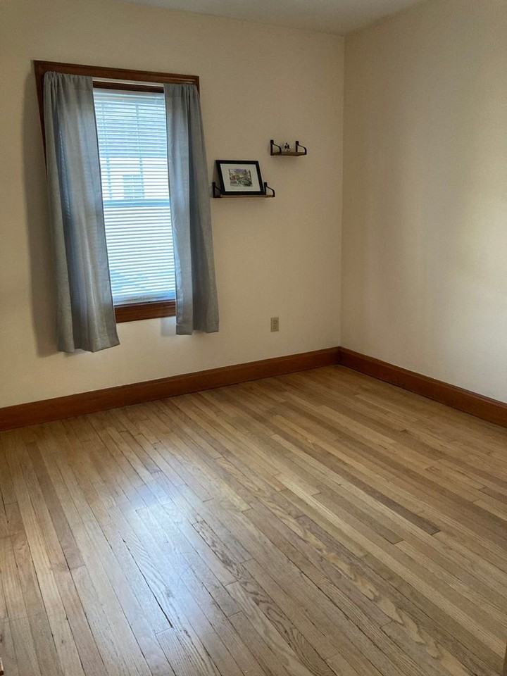 18 Meeting House Spring Rd - Photo 7 of 15