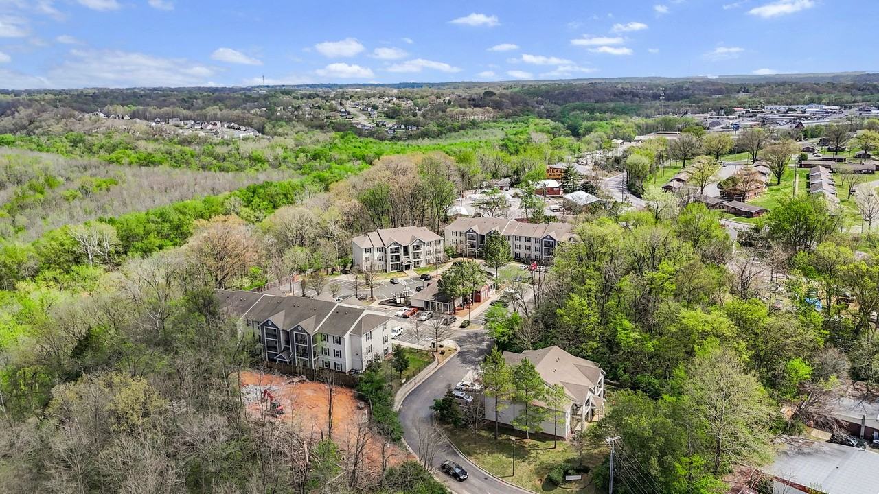 Clarksville Heights - Photo 2 of 29