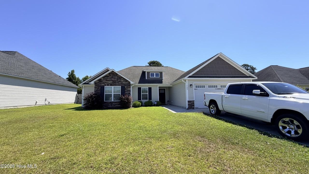 129 Regatta Way - Photo 2 of 28