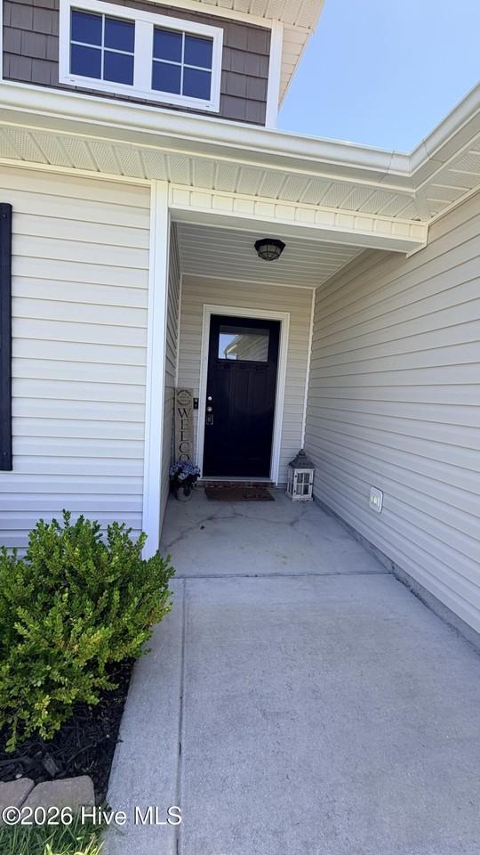 129 Regatta Way - Photo 3 of 28