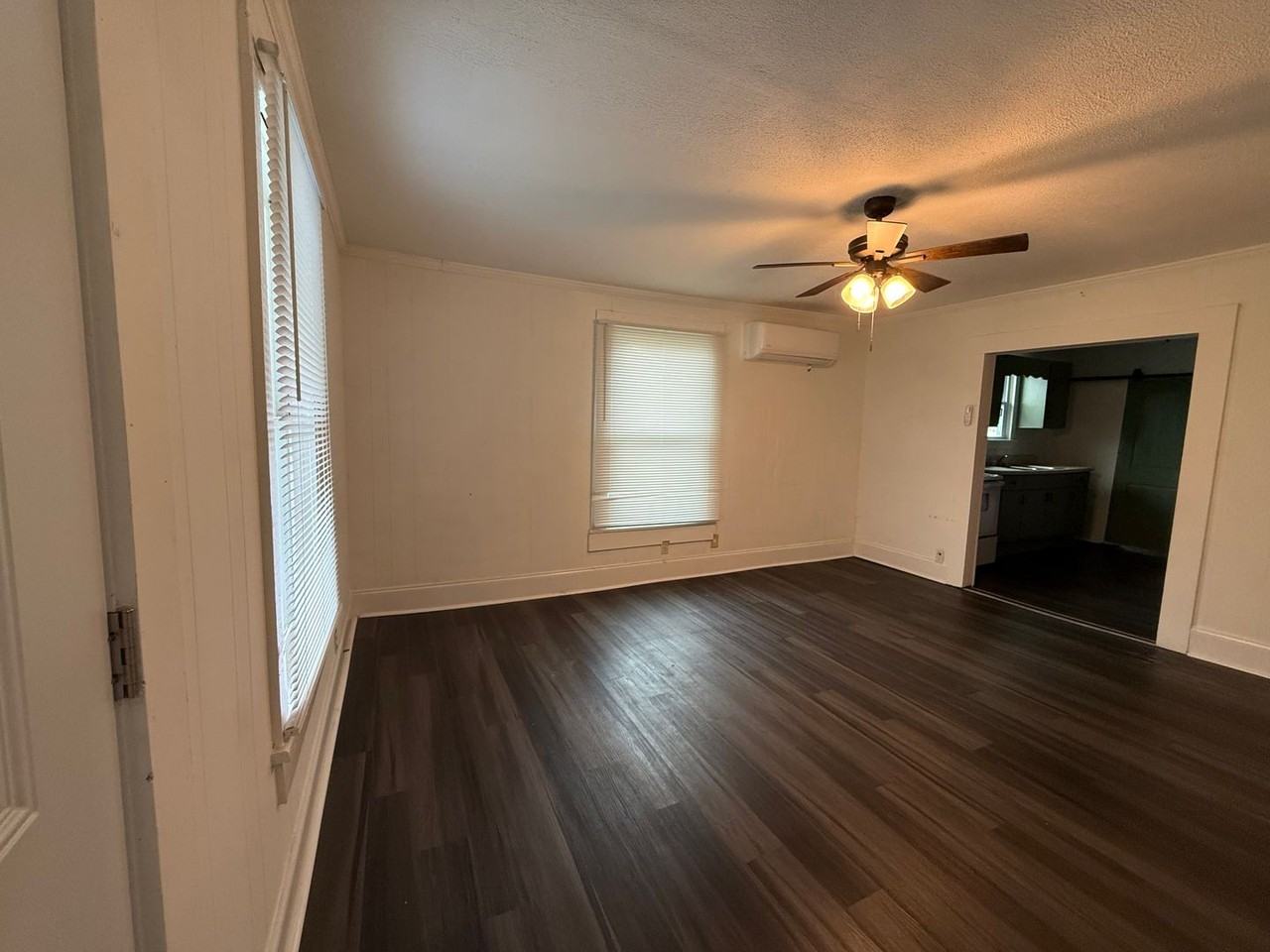 5 Lamar St Nw - Photo 3 of 10