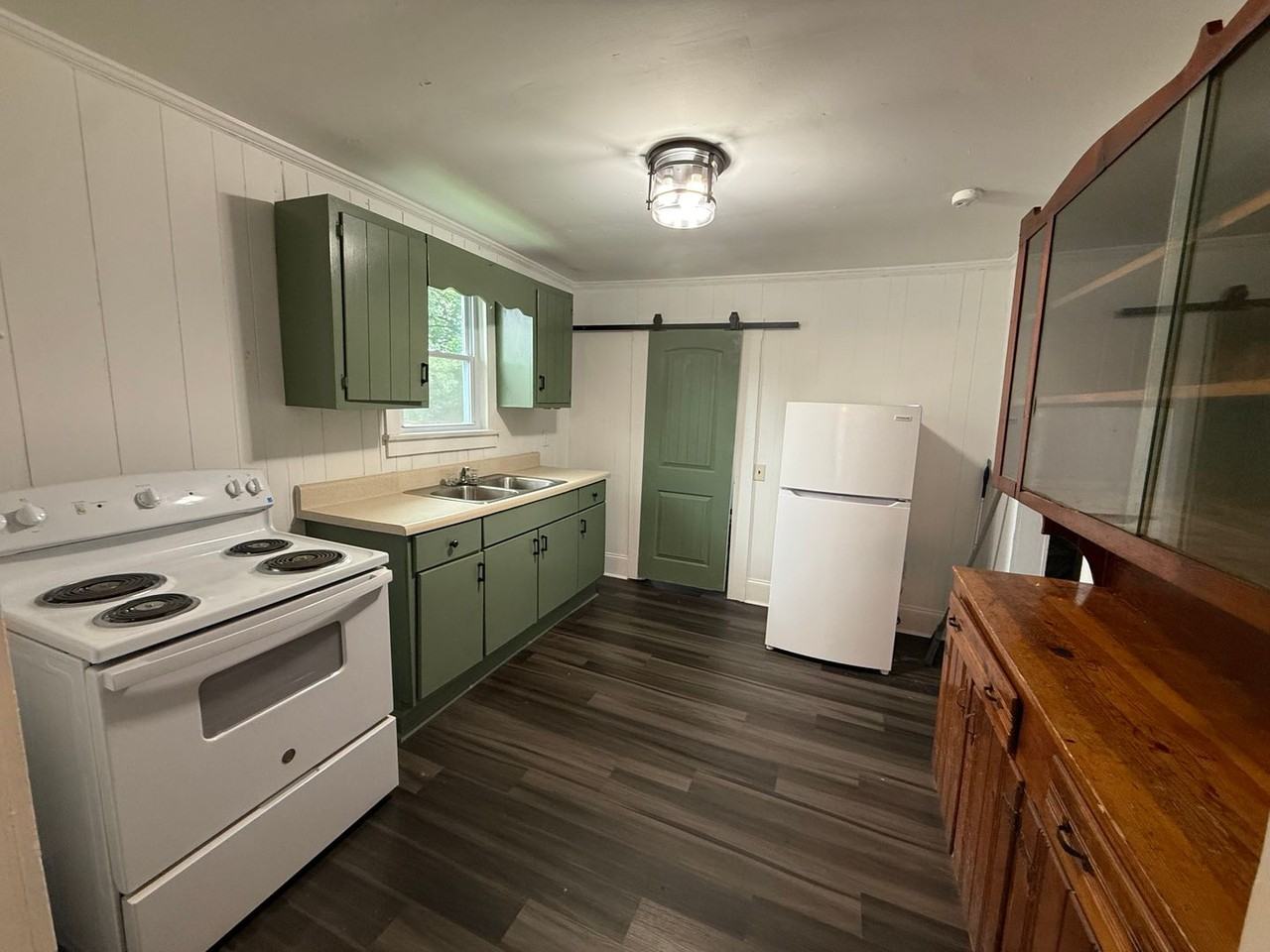 5 Lamar St Nw - Photo 4 of 10