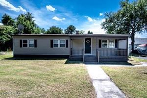 featured image of 176 W Pine St