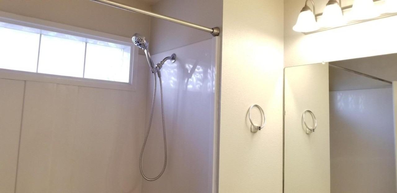 406 N Dover Ave - Photo 2 of 12