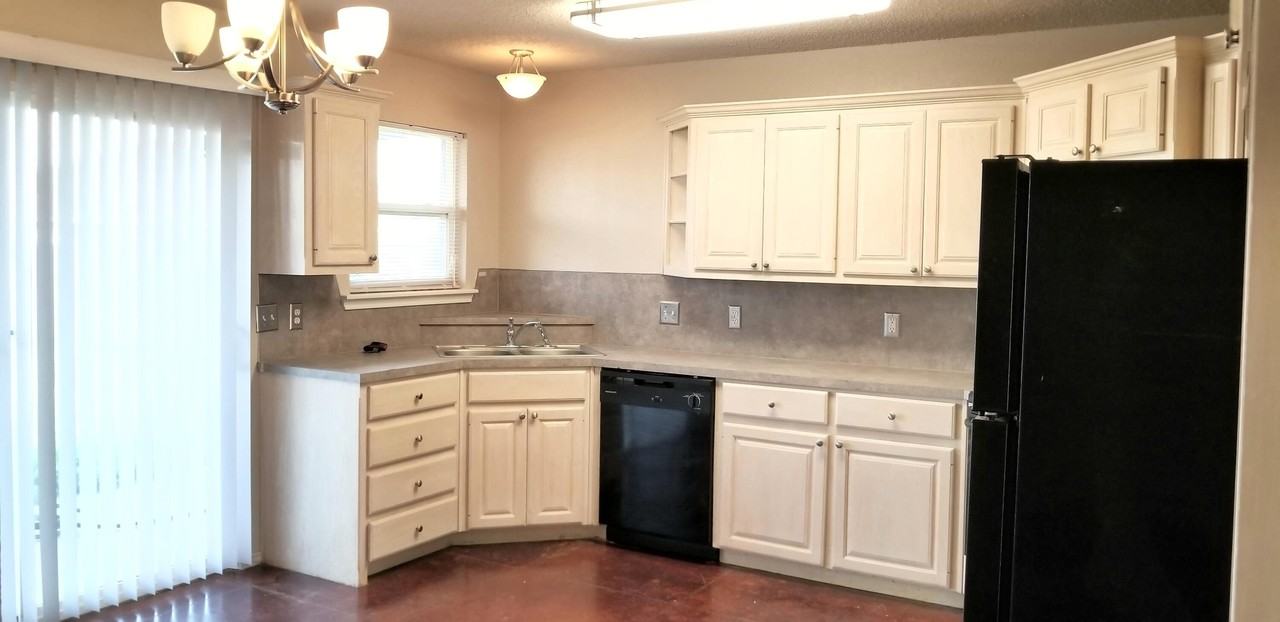 406 N Dover Ave - Photo 6 of 12