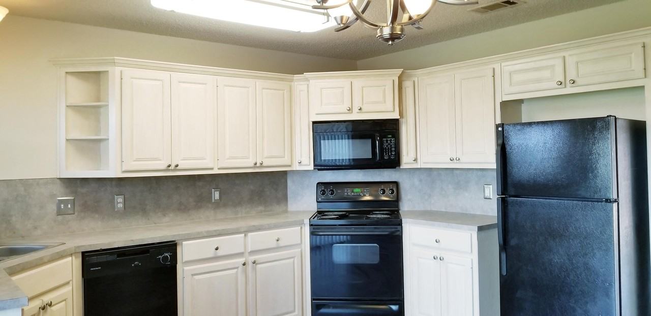 406 N Dover Ave - Photo 7 of 12