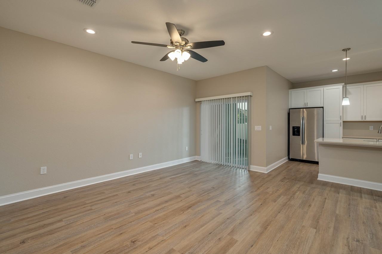 1035 Oak Hammock Dr #1 - Photo 4 of 21