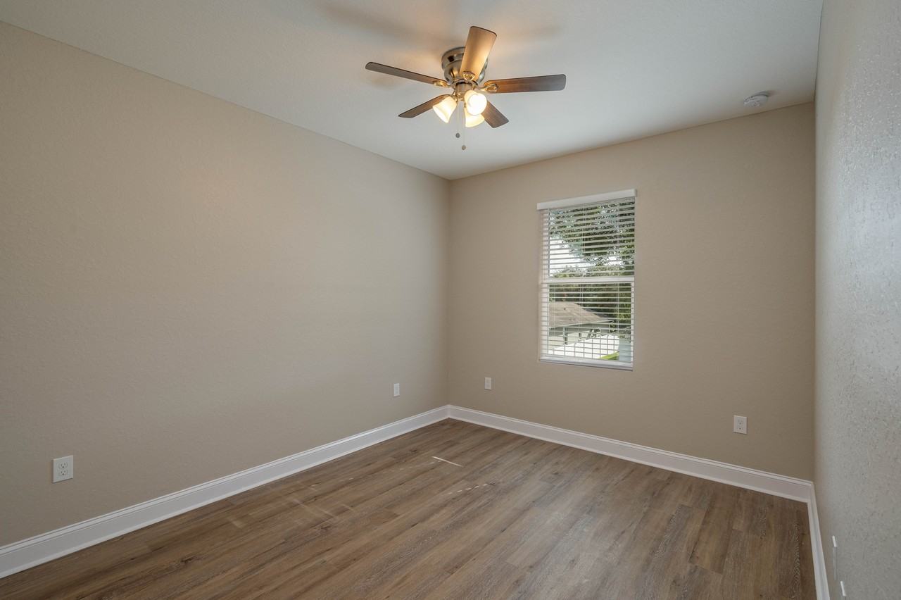 1035 Oak Hammock Dr #1 - Photo 7 of 21
