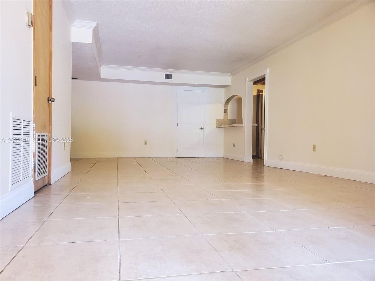 250 Nw 107th Ave #106 - Photo 2 of 18