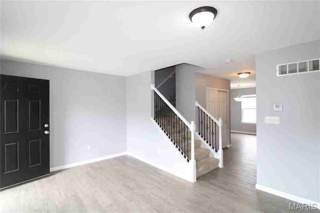 440 Wild Oak Dr - Photo 4 of 27