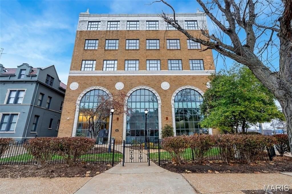 4901 Washington Blvd #4B - Photo 2 of 22