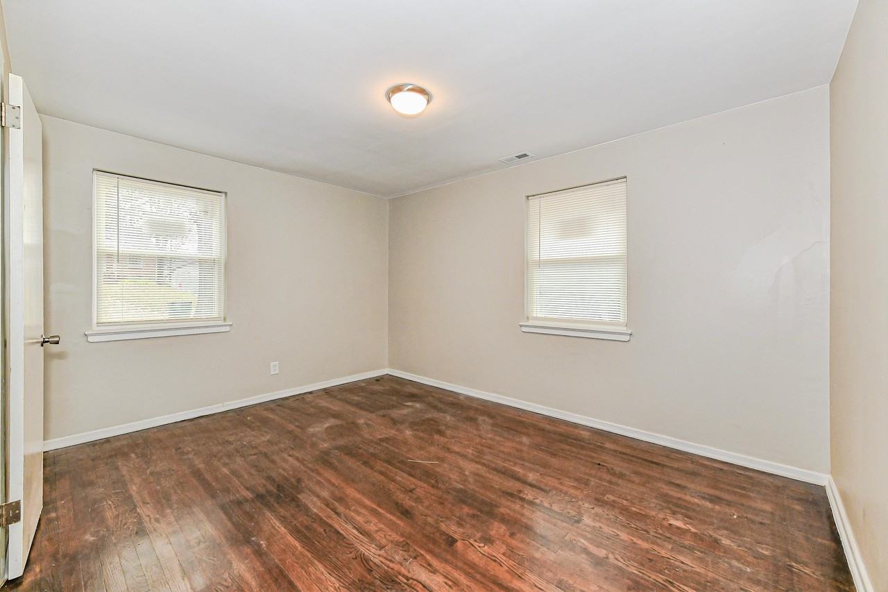 3458 Washburn Ave #1 - Photo 3 of 16