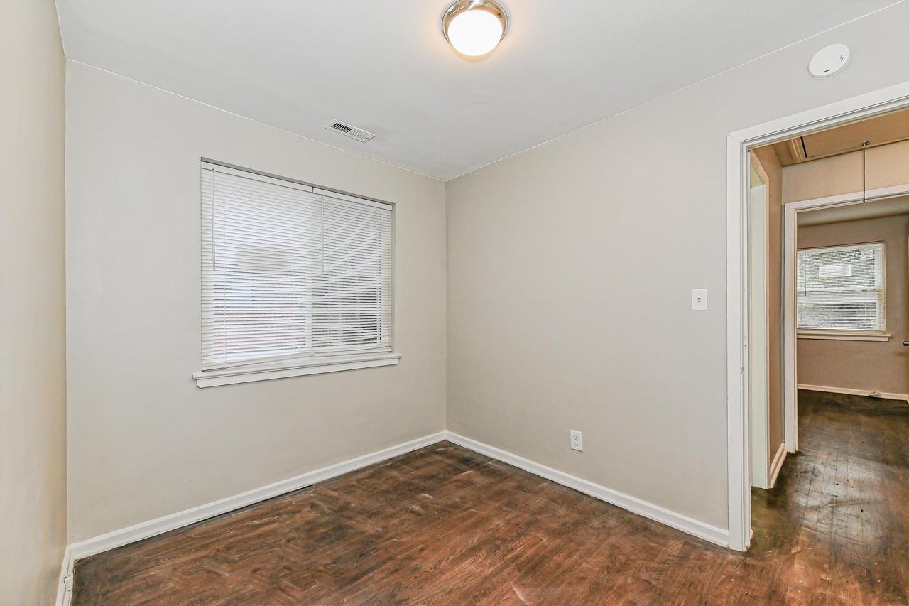 3458 Washburn Ave #1 - Photo 5 of 16