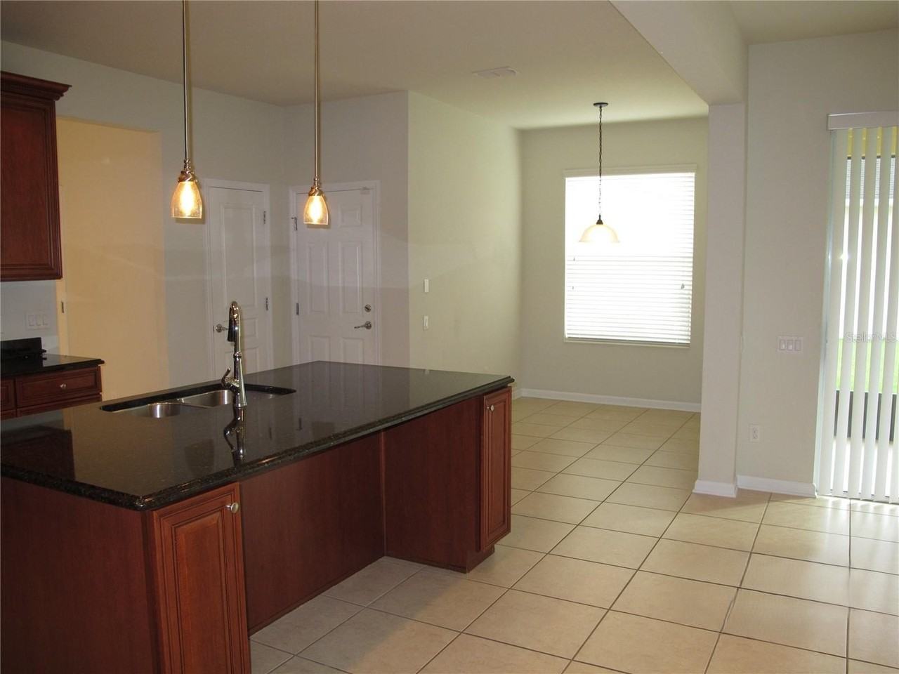 7844 Brofield Ave - Photo 7 of 21