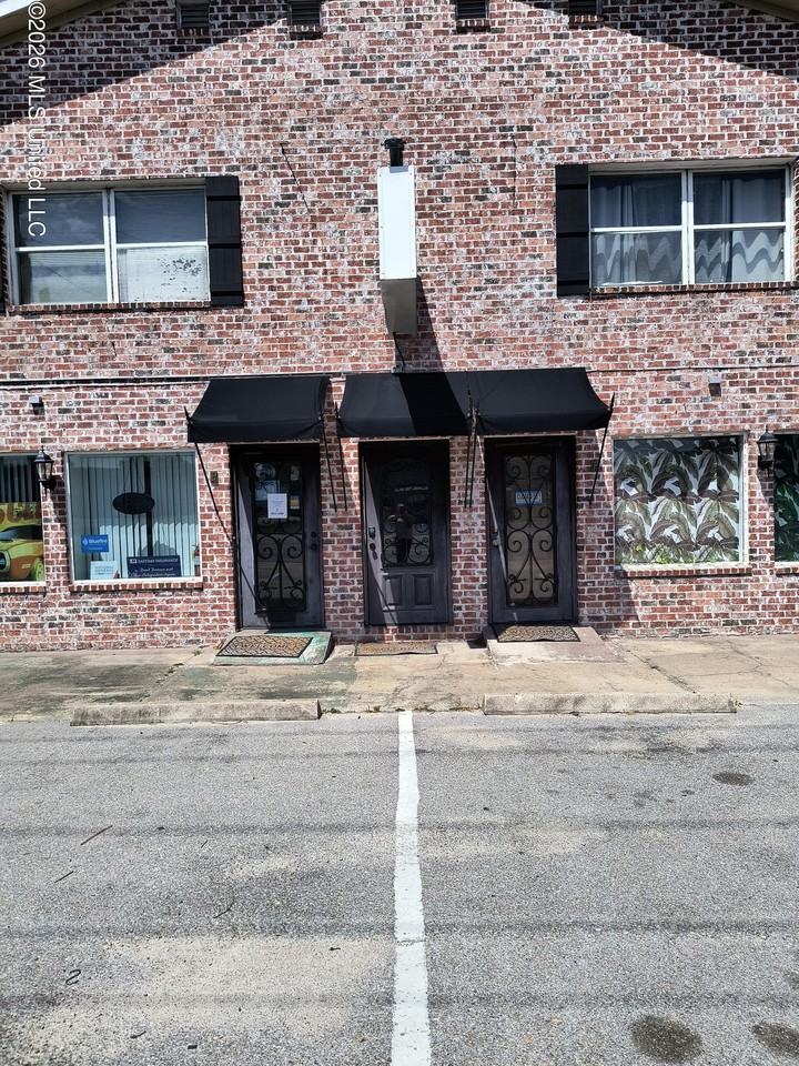 1956 E Pass Rd