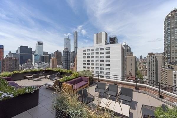 300 E 64th St #9B - Photo 5 of 5