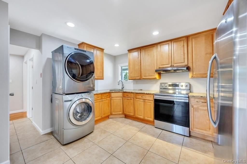 153 Sunrise Ln - Photo 6 of 43