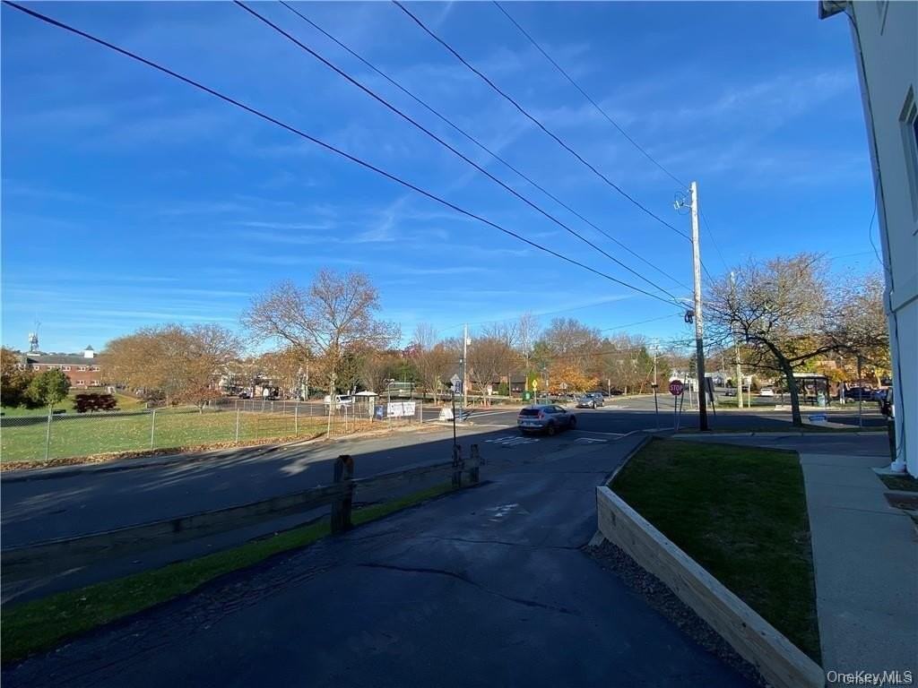120 HS E Central Avenue - Photo 7 of 8